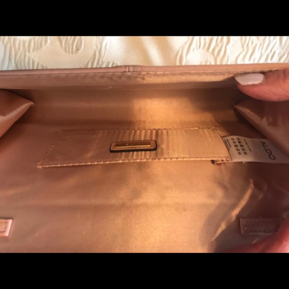 Aldo Pink Clutch - Picture 4 of 5